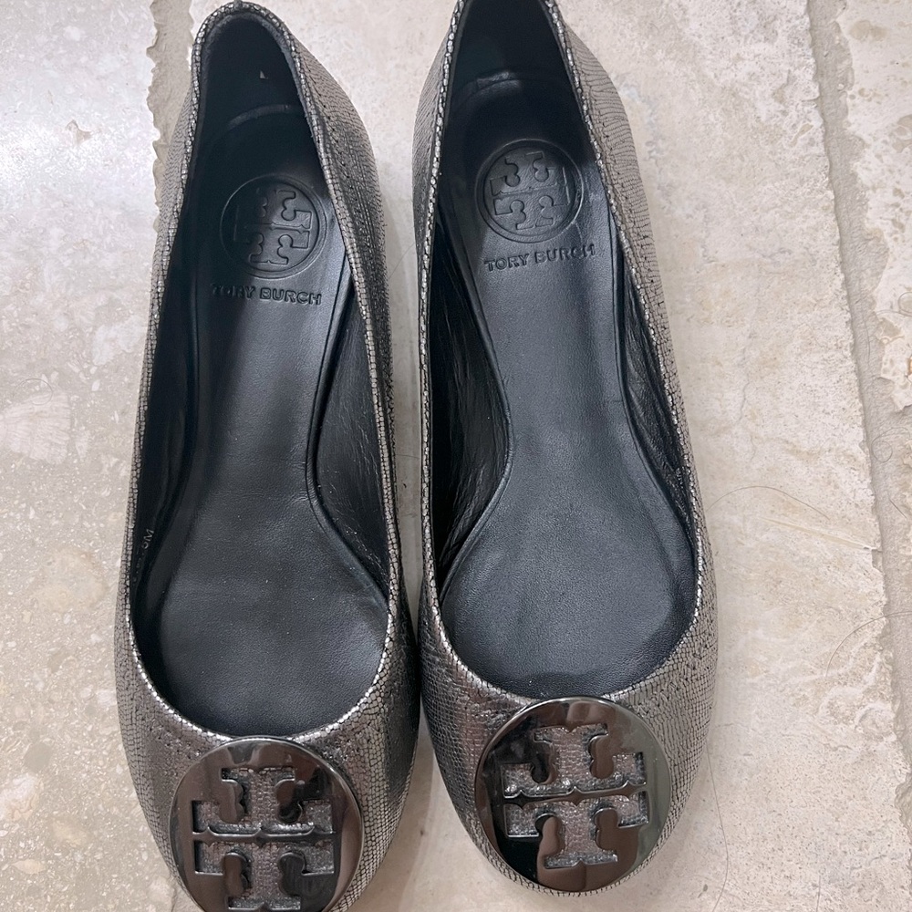 Tory Burch Metallic Flats  Sz 5